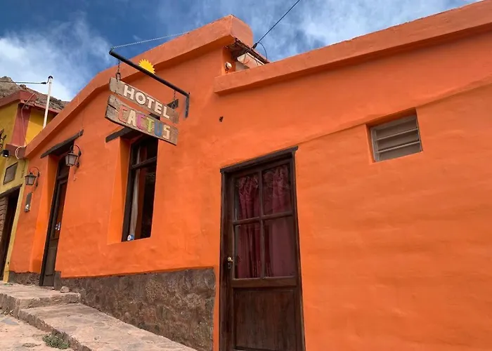 Hotel Cactus Cerro